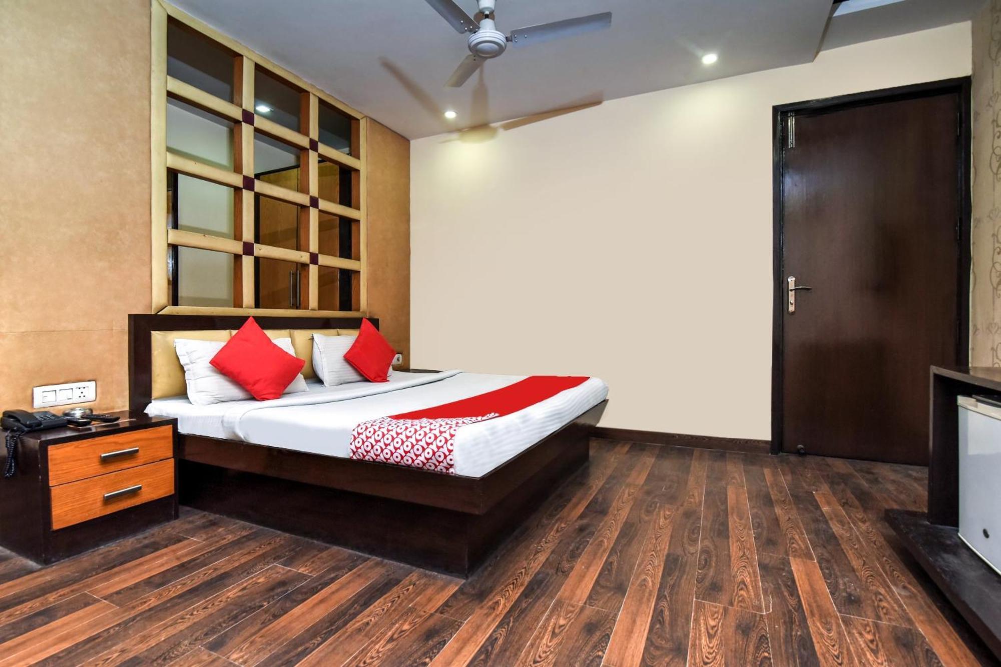 Hotel O Kochar Plaza Delhi  Ngoại thất bức ảnh