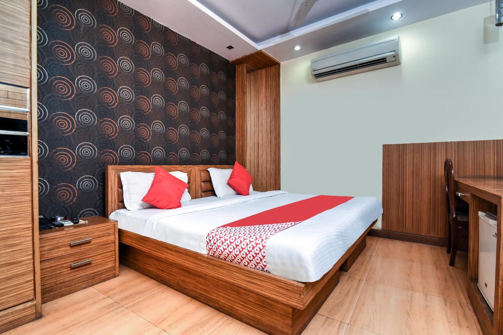 Hotel O Kochar Plaza Delhi  Ngoại thất bức ảnh