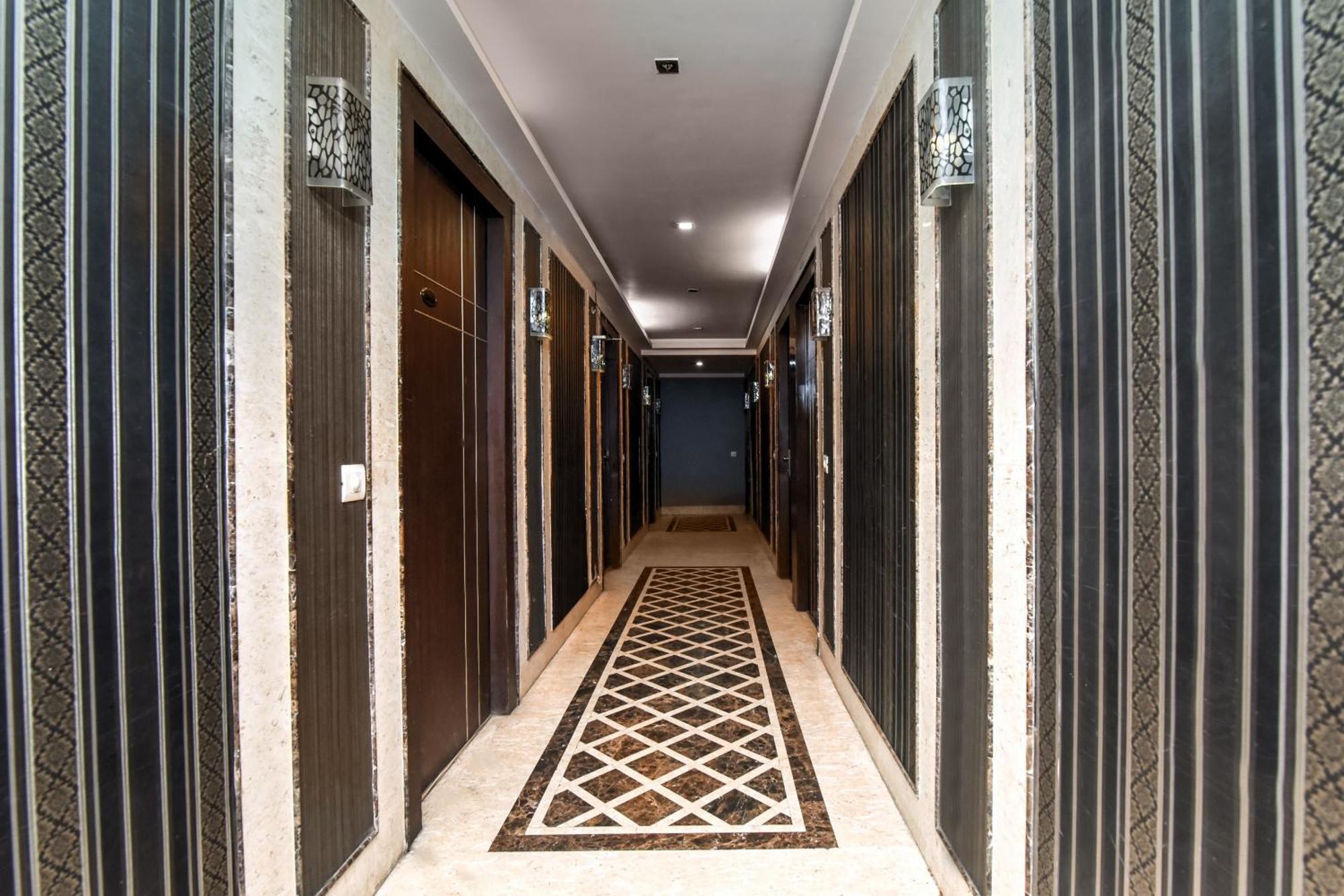 Hotel O Kochar Plaza Delhi  Ngoại thất bức ảnh
