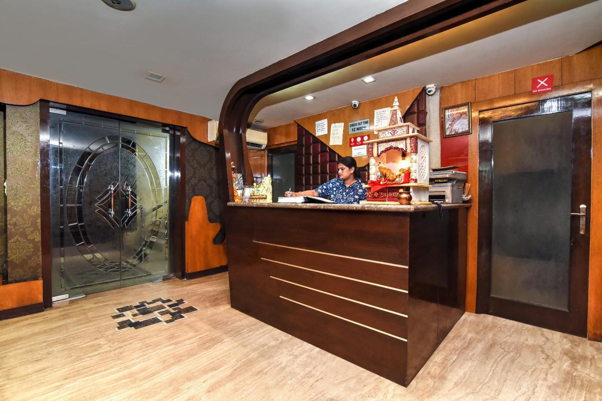 Hotel O Kochar Plaza Delhi  Ngoại thất bức ảnh